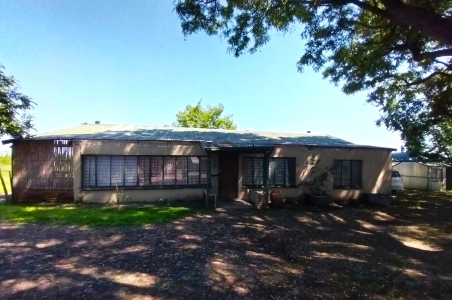 Commercial Property for Sale in Krokodildrift A H North West